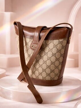🛑❌Price Drop❌Authentic Gucci Canvas Shoulder Bag #FM1819 Brown/Beige.